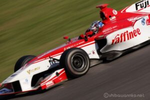 EOS5DsR+EF100-400mmF4.5-5.6L ISⅡUSM
400mmトリミング大 f10 1/100sec ISO100 PLフィルター