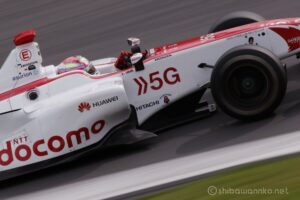 EOS5DsR+EF100-400mmF4.5-5.6L ISⅡUSM 400mmトリミング大 f18 1/60sec ISO100