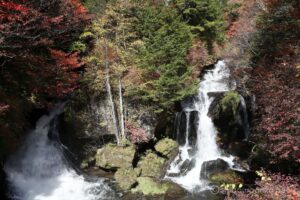 EOS5D MarkⅡ+EF24-105mmF4L IS USM 32mm f11 1/30sec ISO100 PLフィルター