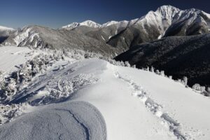 EOS5DsR+EF16-35mmF4L IS USM 28mm f8 1/500sec ISO100 PLフィルター