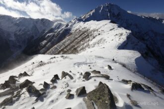 EOS5DsR+EF16-35mmF4L IS USM 16mm f11 1/200sec ISO100 PLフィルター