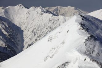 EOS5DsR+EF70-200mmF4L IS USM 130mm f8 1/500sec ISO100 PLフィルター