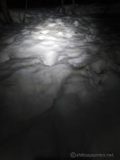 この超急斜面は、今までの登ってきた登山道の中でも最大級の斜度。
マジでここ登るの?って感じです。
ここで超急斜面の取り付きを誤ったため、グズグズの腐れ雪で全く登れない。
もう登るの諦めようかと思いつつも上部の雪はこんなはずではないはずと、何とか踏み固められたルートに達するも、ここで1時間のロス。