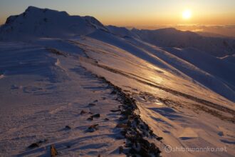 EOS5DsR+EF16-35mmF4L IS USM 30mm f8 1/100sec ISO100 PLフィルター