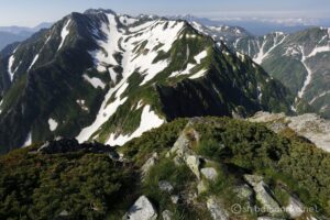 EOS5DsR+EF16-35mmF4L IS USM 16mm f11 1/80sec ISO100 PLフィルター