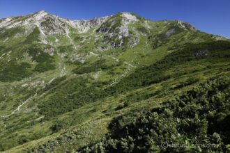 EOS5D MarkⅡ+EF24-105mmF4L IS USM 24mm f16 1/30sec ISO200 PLフィルター