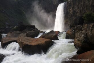 EOS5DsR+EF24-70mmF2.8LⅡUSM 33mm f11 1/40sec ISO100 PLフィルター
