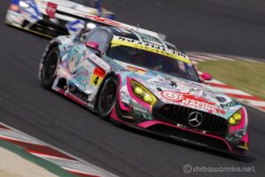 EOS5DsR+EF100-400mmF4.5-5.6L ISⅡUSM 255mmトリミング中 f9 1/125sec ISO100 PLフィルター