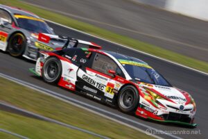 EOS5DsR+EF100-400mmF4.5-5.6L ISⅡUSM 278mmトリミング小 f14 1/160sec ISO100