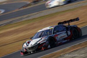 EOS5DsR+EF100-400mmF4.5-5.6L ISⅡUSM 400mmトリミング小 f10 1/125sec ISO100