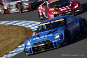 EOS5DsR+EF100-400mmF4.5-5.6L ISⅡUSM 400mmトリミング小 f9 1/250sec ISO100