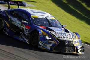 EOS5DsR+EF100-400mmF4.5-5.6L ISⅡUSM 400mmトリミング中 f7.1 1/250sec ISO100