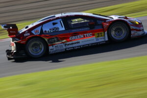 EOS5DsR+EF100-400mmF4.5-5.6L ISⅡUSM 400mmトリミング中 f16 1/60sec ISO100