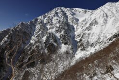 EOS R5+RF24-70mmF2.8L IS USM 24mm f8 1/400sec ISO100 PLフィルター